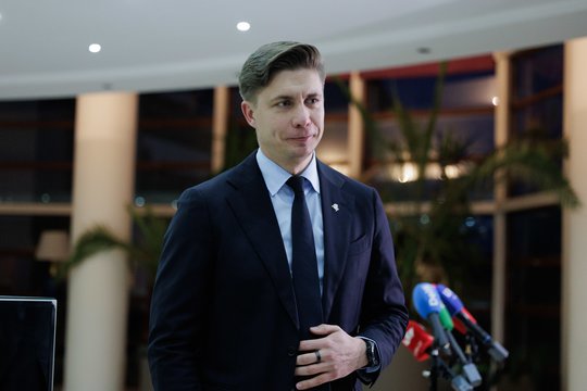 Po LSDP sprendimų – klausimas M. Sinkevičiui: „Kaip jūs galite būti koalicijoje su partija, kuri kenkia valstybei?“