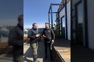 Kava ant terasos grindų? Eksperimentas parodė, kuri mediena atspariausia