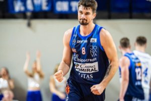 „Aukso amžius“: L. Kreišmontas – apie karjeros pradžią, netikėtą debiutą LKL ir dar „nemirusią“ Jonavos ekipą