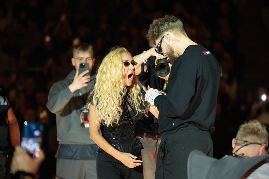 „UTMA 18“ emocijos liejosi per kraštus: paviešinta, kaip D. Dirkstys pasipiršo O. Pikul