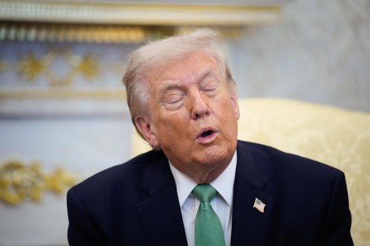 Buvęs D. Trumpo advokatas prakalbo apie jo sveikatą: „Jo protiniai gebėjimai akivaizdžiai prastėja“