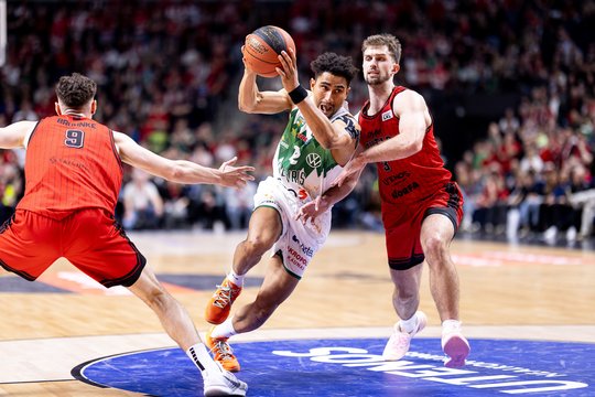 Net be keturių lyderių „Žalgiris“ neįkandamas „Rytui“ – Vilnius pralaimėjo ir ketvirtą tarpusavio mūšį