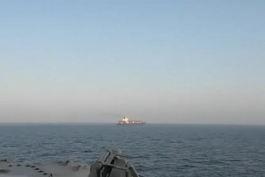 Karas Irane. Įtampa auga: aiškėja, ką galėjo gabenti JAV perimtas Irano laivas