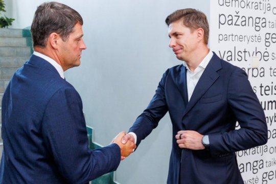 Kodėl socialdemokratai delsia spręsti koalicijos klausimą: M. Sinkevičiaus veiksmai taptų ryžtingesni vienu atveju