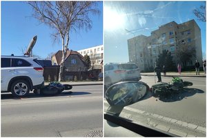 Per avariją Šiauliuose nukentėjo motociklininkas – trenkėsi į du automobilius