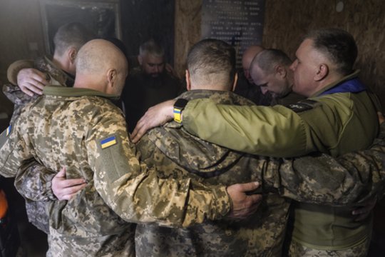 343 dienos pragare: Ukrainos karininko rekordas atvėrė skaudžiausią Kyjivo silpnybę