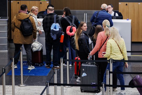 Akibrokštas „Ryanair“ keleiviams – dešimtis jų lėktuvas paliko oro uoste: „Tai buvo visiškas chaosas“