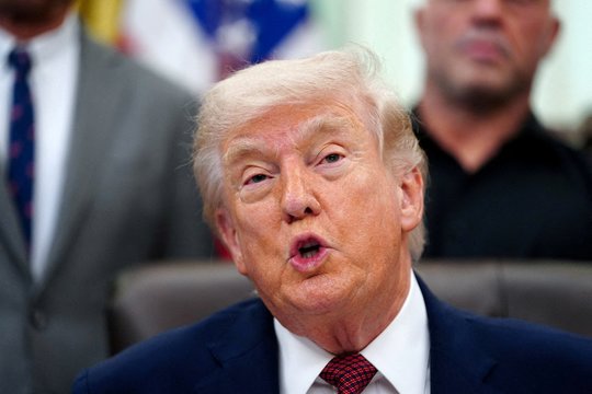 D. Trumpas pratęsė paliaubas su Iranu