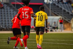 Pirmos lygos 6-asis turas: pernelyg svetingi šeimininkai ir išskirtinis sugrįžimas