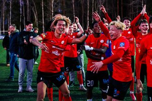 „Sveikina lyg laimėjus Europos čempionatą“: po nukirstos „Žalgirio“ galvos – euforija Mažeikiuose