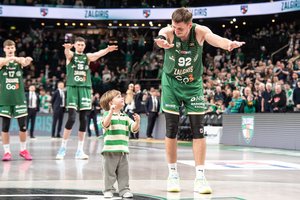 Paskelbus viešą prekybą į „Žalgirio“ rungtynes – didelis kainų šuolis