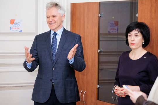 V. Aleknavičienė tikisi, kad A. Valotka ateityje atkreips dėmesį į savo viešus pasisakymus