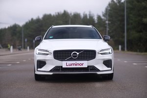 Naudoto „Volvo V60 Recharge“ (nuo 2018 m.) testas: kuo ypatingas švediškas „Premium“ iš tinklo įkraunamas hibridas 