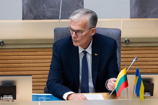 Seimo salėje – nesusipratimas: palaikė J. Sabatauską mirusiu