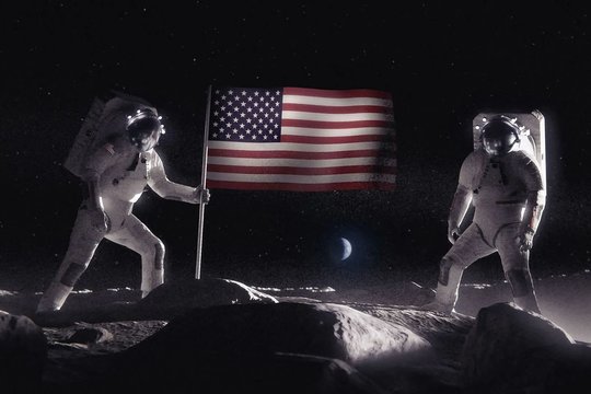 NASA: žmogaus nusileidimas Mėnulyje gali atsidėti dar trejiems metams – ir štai kodėl