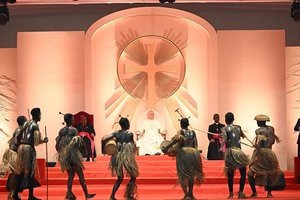 Popiežius apsilankė Pusiaujo Gvinėjos kalėjime ir kritikavo gyvenimo sąlygas jame