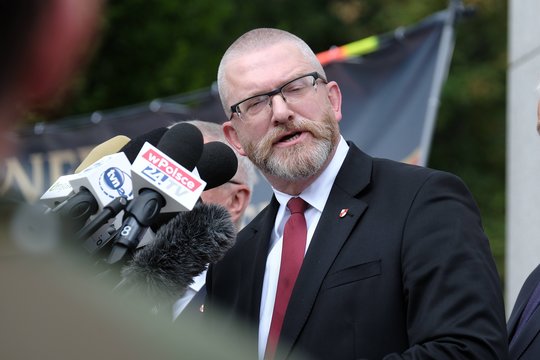VSD: lenkų politiko G. Brauno veikla ir pasisakymai gali būti nesuderinami su Lietuvos nacionalinio saugumo interesais