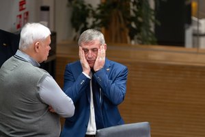 LRT kreipėsi į VTEK: teigia, jog K. Vilkauskas nedeklaravo jam IŽA darytos lobistinės įtakos