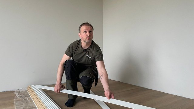 „Viskas pamatuota“. Garažo įrengimas ir egzotinė mediena terasoje