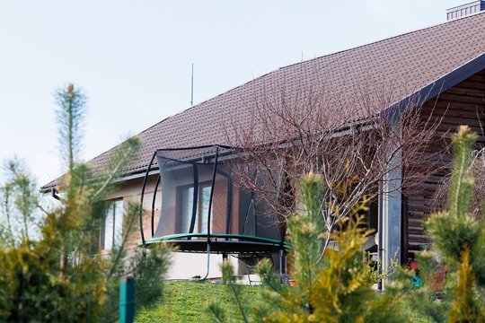 Iš tragedijos vietos – naujausi sodybos vaizdai: kur rastas Manto Sadausko kūnas