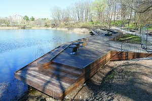 Savivaldybė džiaugiasi, gyventojai skundžiasi: takai blizga, bet dugne – nuodų mišinys