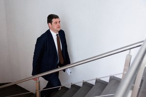 Seimo komisijoje įsiplieskė diskusija dėl balsavimų R. Žemaitaičio atžvilgiu