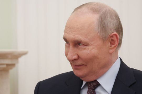 Karas Ukrainoje. Nenugalimo V. Putino mitas griūva: Rusijos viduje – atvira kritika