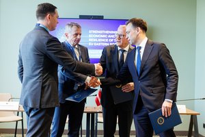 Baltijos šalių ir Lenkijos deklaracija: „Stipresnė ES rytinė siena ir nuosekli parama Ukrainai reiškia stipresnę Europą“