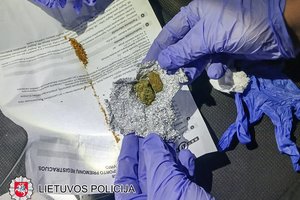 Širvintų r. pareigūnai pričiupo narkotikų platintoją ir du jo klientus