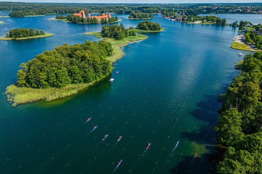 Iššūkių kupiną sezoną baidarių ir kanojų irkluotojai pradės Trakuose