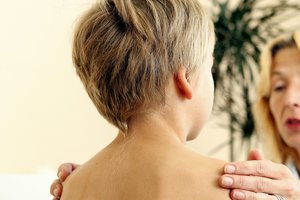 Nukenčia mažiausieji: mokyklose trūksta pagalbos lėtinėmis ligomis sergantiems vaikams