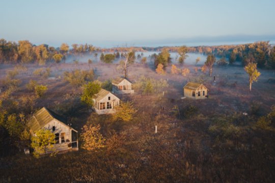 Ginčas dėl 15 poilsio namelių baigtas – jie turi būti pašalinti iš kitiems asmenims priklausančio žemės sklypo