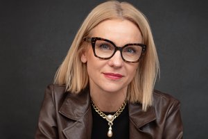 TV laidų vedėja A. Radavičienė atvirai apie lūžį, moterų bendruomenę ir naują etapą: „Gyvenimas yra vienas ir taisykles galima keisti“