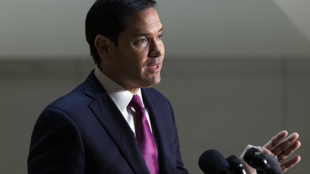 M. Rubio Irano blokadą Hormūzo sąsiauryje lygino su ekoniminiu branduoliniu ginklu: tai rodo vieną