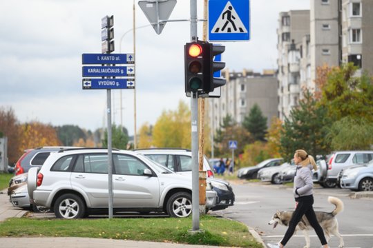 Vilniečiai puolė naują parkavimo galimybę: kai kur vietų nebeliko per kelias dienas