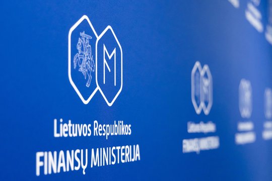 Didinamos palūkanos už gynybos obligacijų emisijas: tikisi, kad žmonėms tai bus patraukli investicija