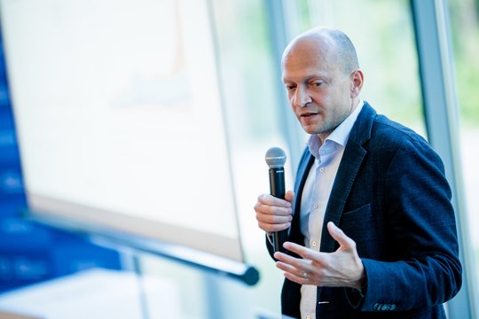 N. Mačiulis paneigė kalbas apie „buvimą ant krizės slenksčio“: ekonomikos klestėjimas aukso amžiuje