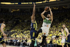 Šaro pergudrauti nepavyko: Eurolygos ketvirtfinalis prasidėjo „Žalgirio“ pralaimėjimu