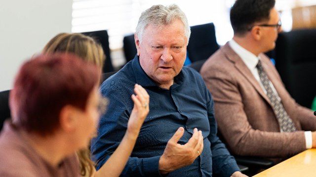 K. Starkevičiui prisipažinus dėl kyšio – kelia daugiau klausimų: tai gali būti strategija 