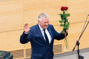 Advokatas įvertino, ar prisipažinimas K. Starkevičiui gali tapti gelbėjimosi ratu