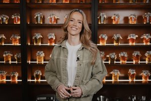 Laura Dragūnaitė pristato savo kulinarinę laidą