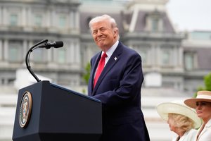 D. Trumpo pareiškimai išgąsdino rinkas – tokių naftos kainų nebuvo ištisus ketverius metus