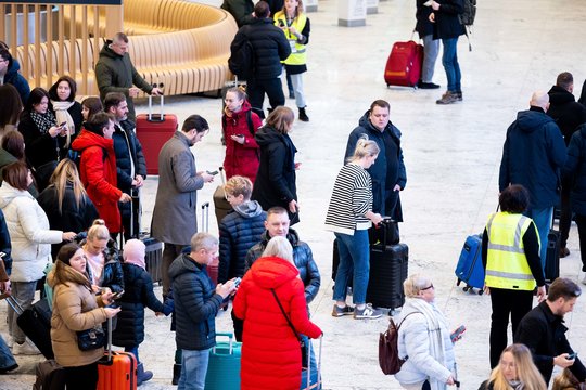 Skrenda kartu – moka skirtingai: ar „Novaturas“ balansuoja ant teisės ribos?