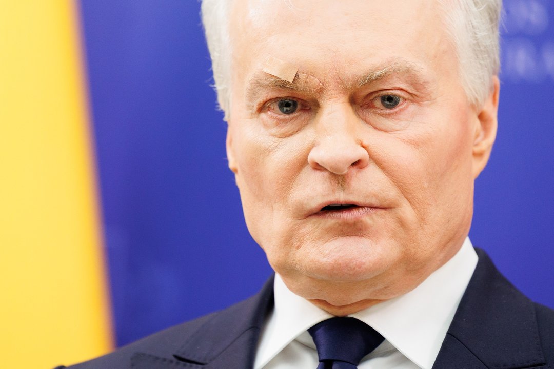 K. Starkevičiaus prisipažinimą ėmus kyšį G. Nausėda vadina smūgiu politinei bendruomenei