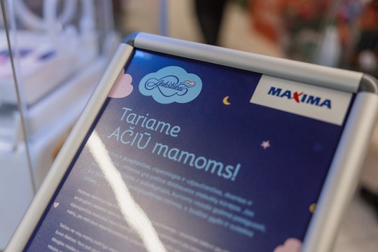 Vilniaus „Maximoje“ – pirmoji ankstukų lovelė: primenama apie paramą mažųjų kovotojų šeimoms