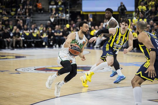 Mūšiui neužsikūręs „Žalgiris“ atsidūrė ties praraja – „Fenerbahce“ Eurolygos serijoje jau pirmauja 2:0