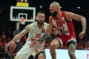 Išvarius iš aikštės M. Jamesą, „Olympiakos“ sumalė „Monaco“ ir priartėjo prie Eurolygos finalo ketverto