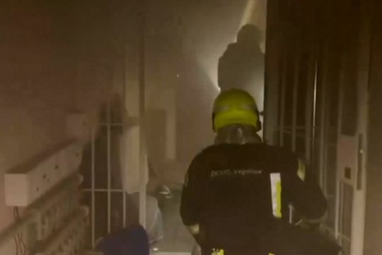 Kraupūs vaizdai po okupantų atakos Odesoje: sunaikinti butai, pastatuose kilo didžiuliai gaisrai 