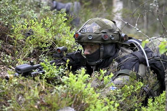 Aliarmas Suomijoje: oro erdvę pažeidė nežinomas dronas