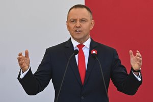 Konstitucijos dienos proga K. Nawrockis įsteigė tarybą naujai konstitucijai parengti